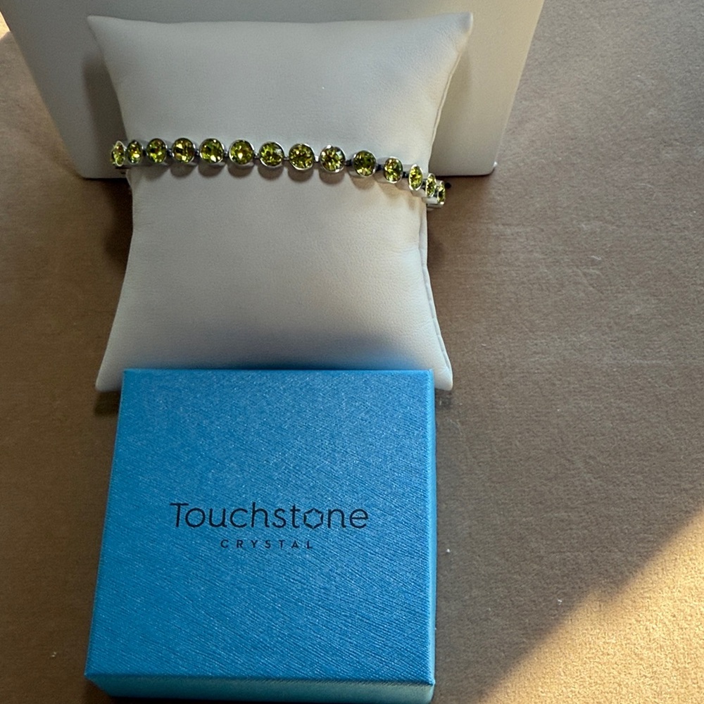 Touchstone Crystal Olive Bracelet